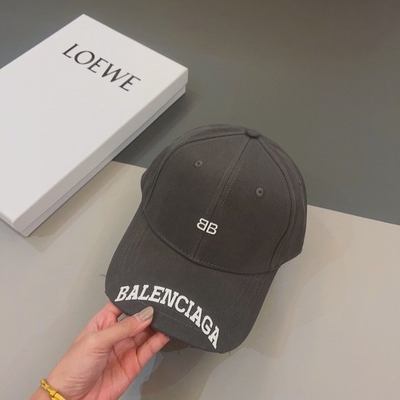 Balenciaga peaked cap new unused main image 7